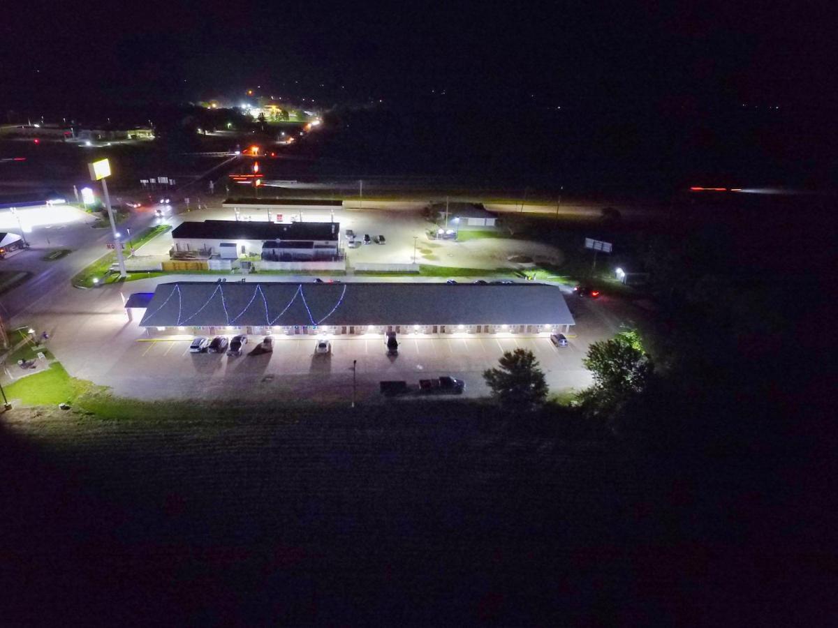 Motel Night