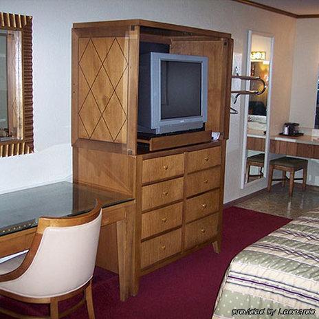 Night Motel Sweet Springs