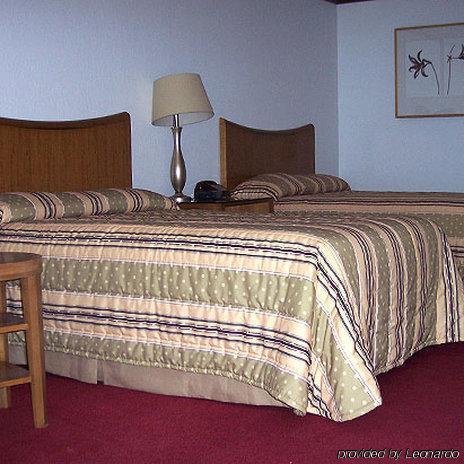 Night Motel Sweet Springs